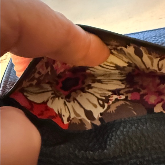 Vera Bradley Slim Travel Organizer Black Genuine pebbled Leather - Picture 9 of 10